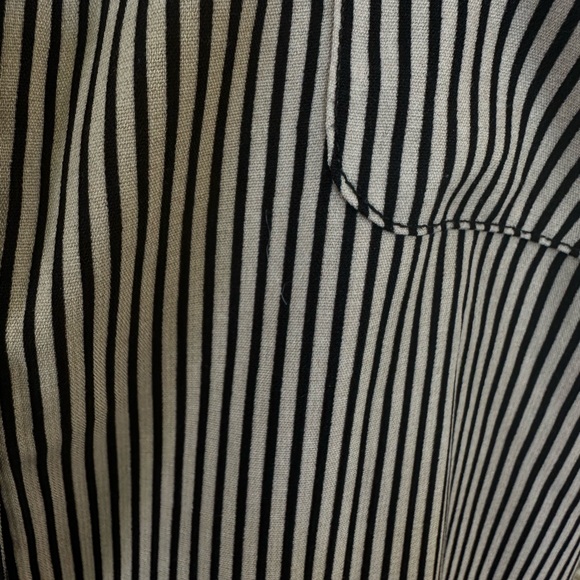 ADRIENNE VITTADINI ~ Blouse - Picture 6 of 7